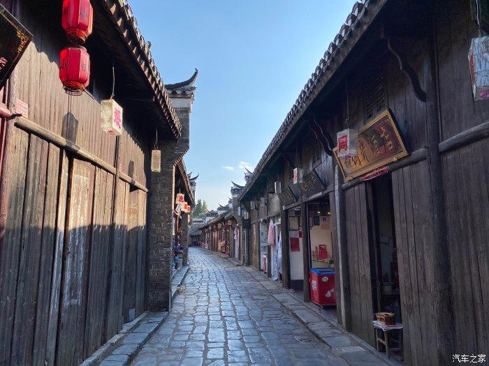 生死时速！高铁威海站一乘客突发心梗，鹤壁籍军医出手……